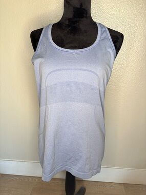 lululemon athletica Light Blue Swiftly Tech Athletic Tank Top Size M/L
